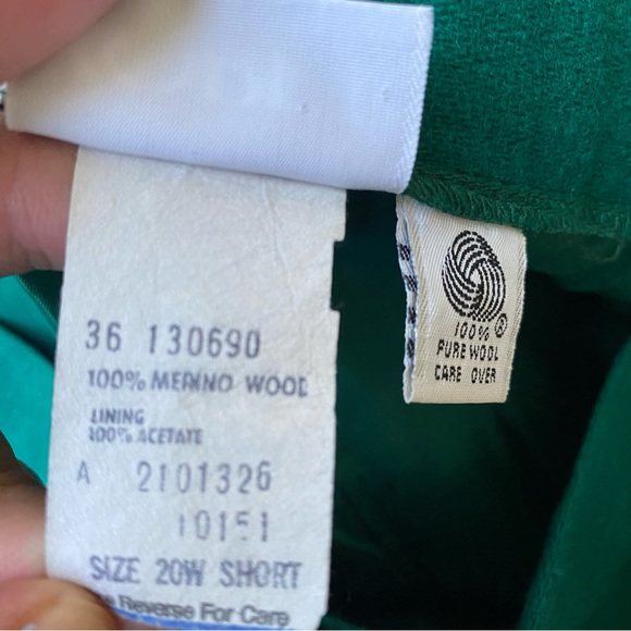 2 piece set Women's Blazer and Pants - Picture 12 of 16